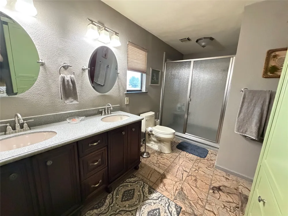 330 S Goode Road Wilmer, TX 75172