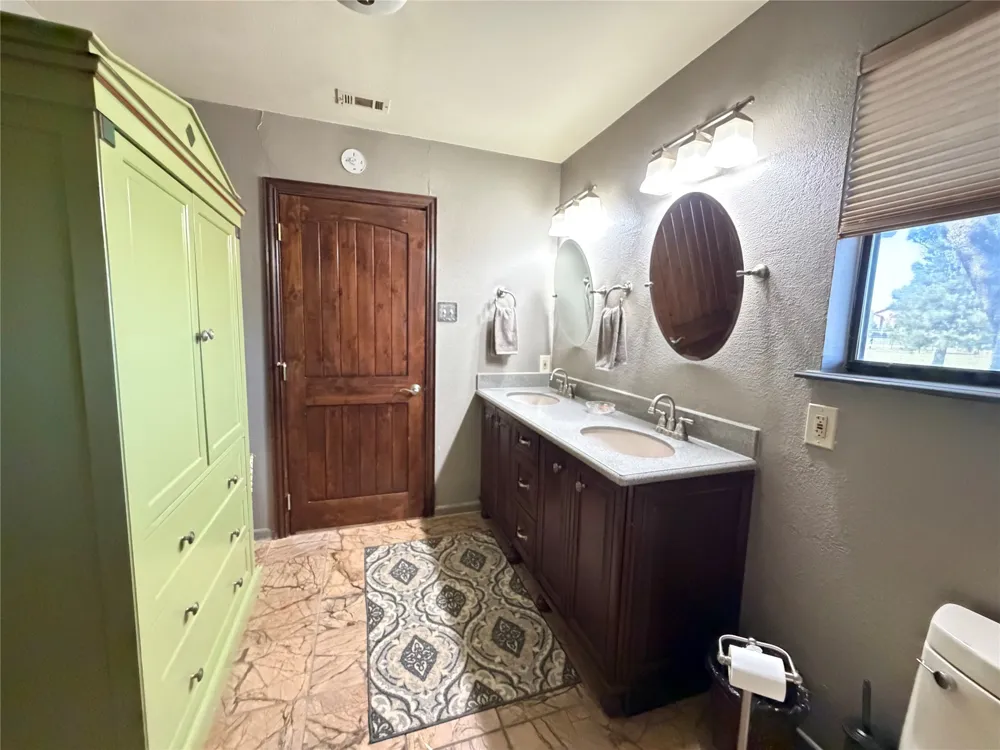 330 S Goode Road Wilmer, TX 75172
