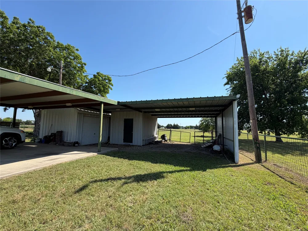 330 S Goode Road Wilmer, TX 75172