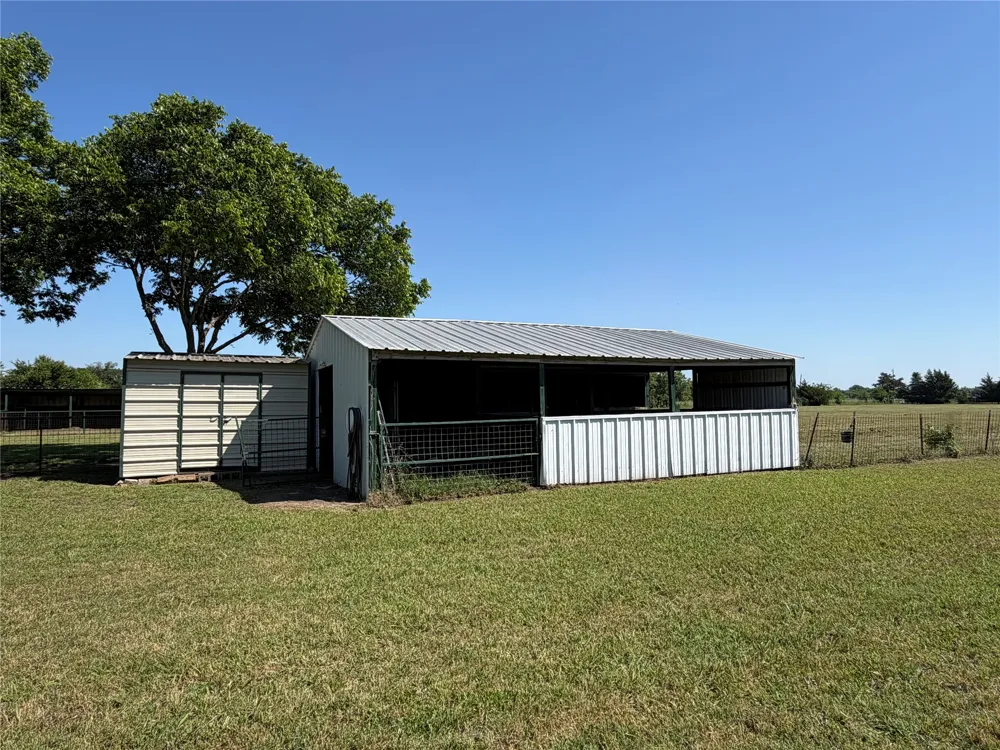 330 S Goode Road Wilmer, TX 75172