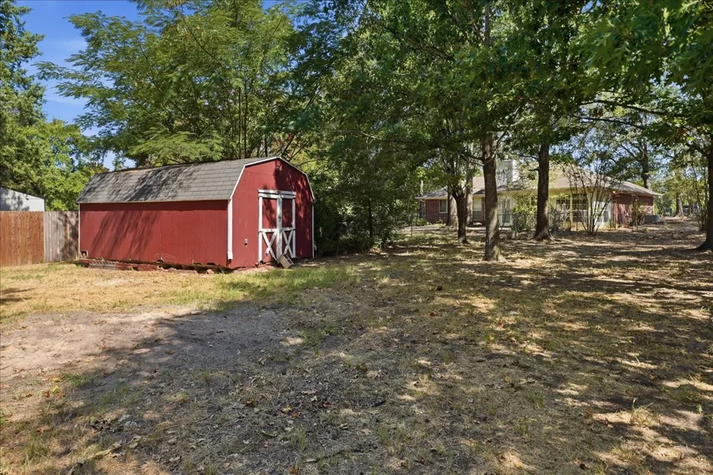 161 County Road 2232 Mineola, TX 75773