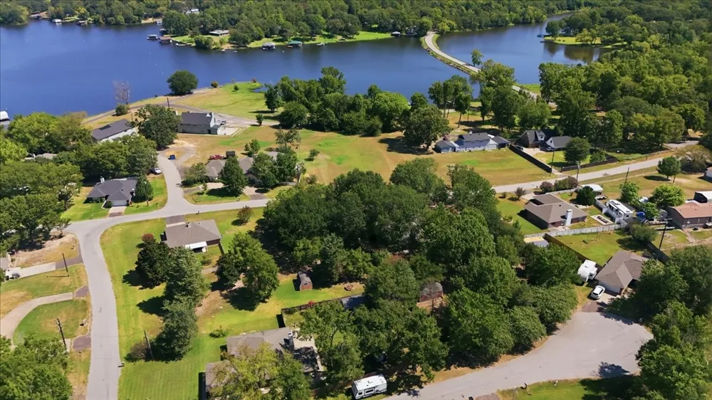 161 County Road 2232 Mineola, TX 75773