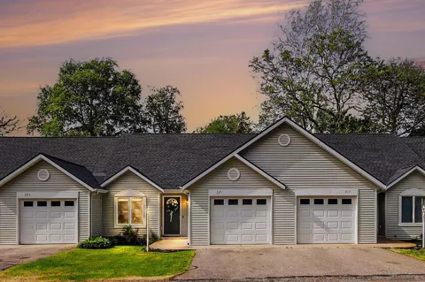 321 Nestlewood Drive