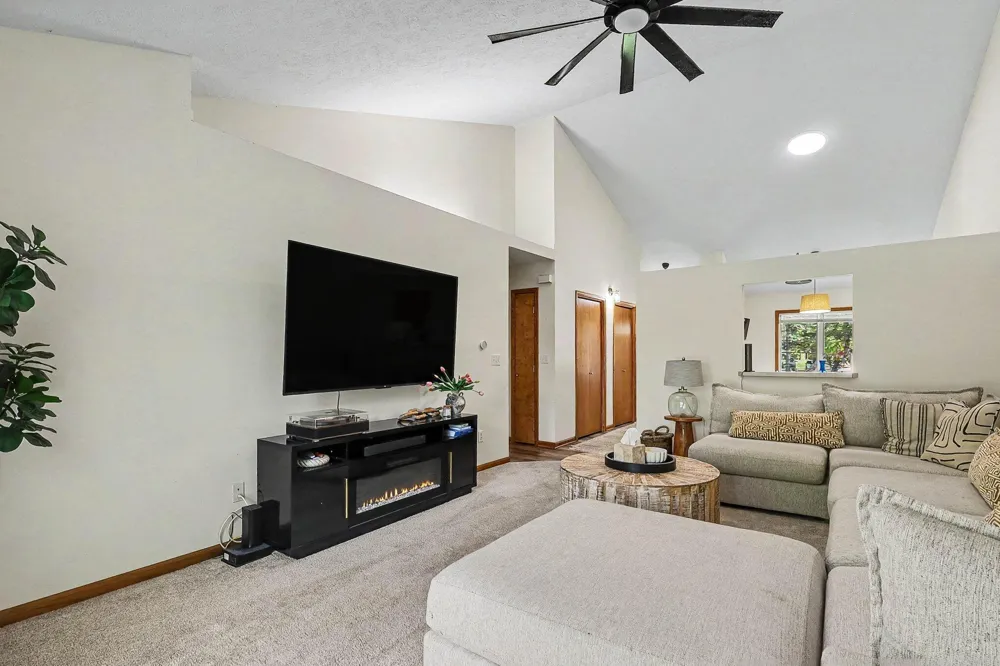 321 Nestlewood Drive Holland, MI 49424