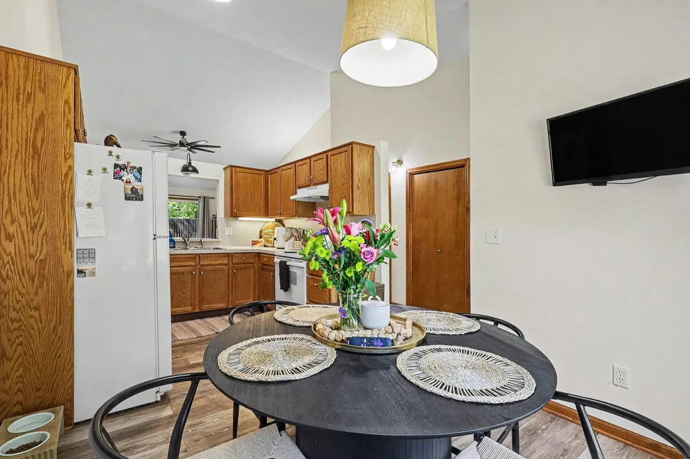 321 Nestlewood Drive Holland, MI 49424