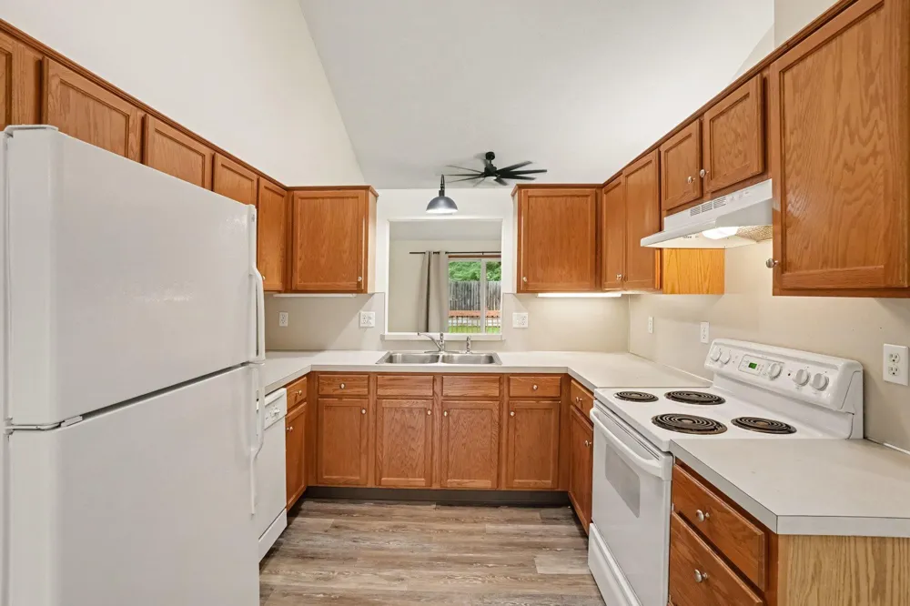 321 Nestlewood Drive Holland, MI 49424