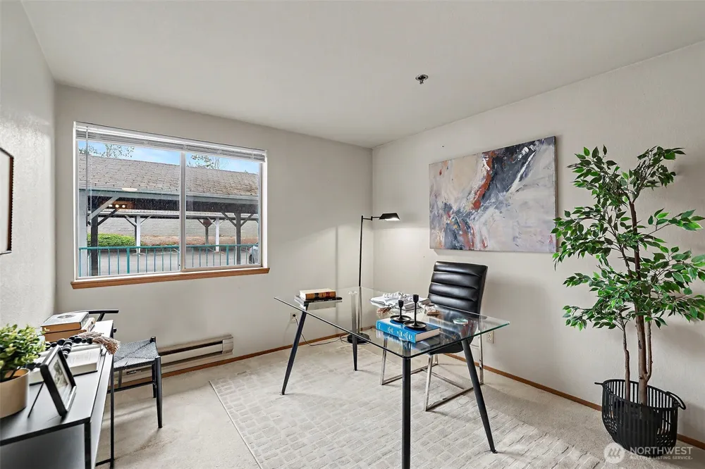 28610 16th Avenue S #202 Federal Way, WA 98003