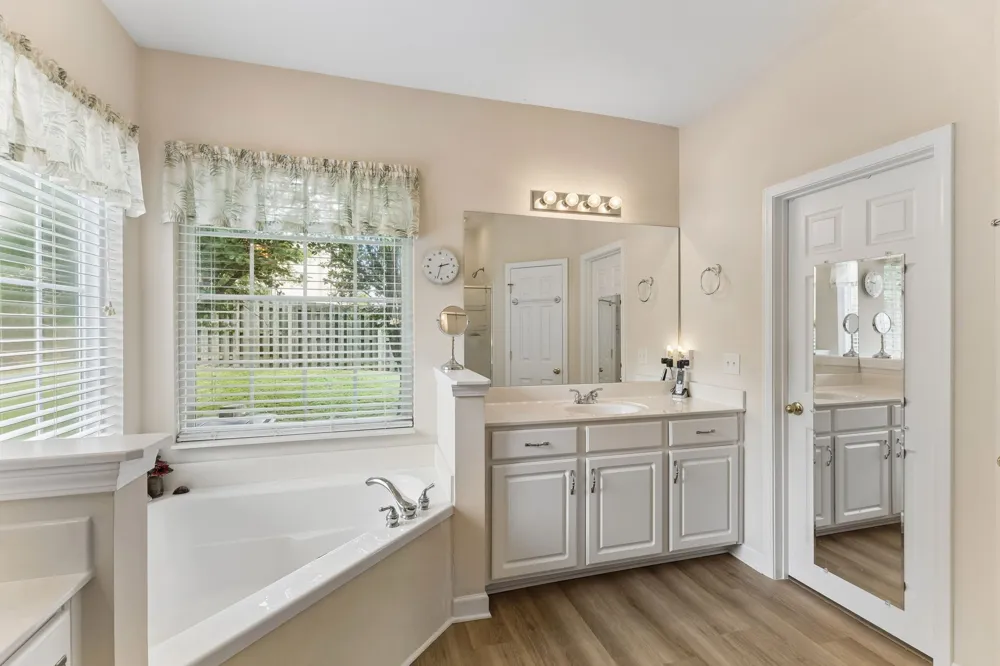 3008 Fresh Water Ct Spring Hill, TN 37174