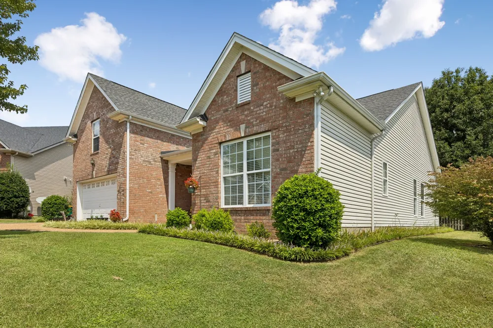 3008 Fresh Water Ct Spring Hill, TN 37174