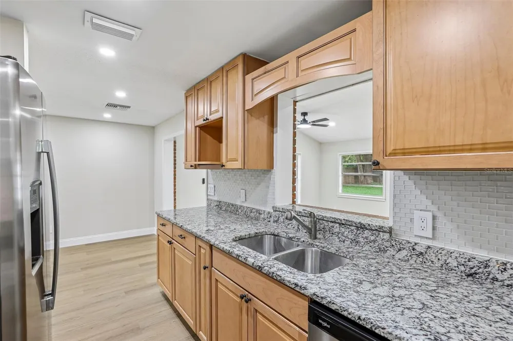 518 LAVON DRIVE Altamonte Springs, FL 32701