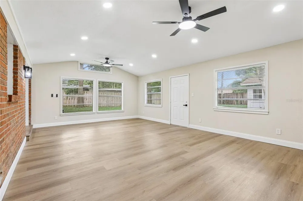 518 LAVON DRIVE Altamonte Springs, FL 32701