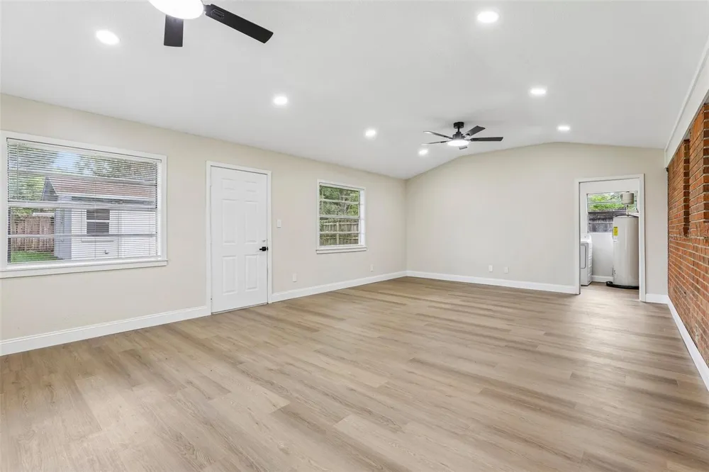 518 LAVON DRIVE Altamonte Springs, FL 32701