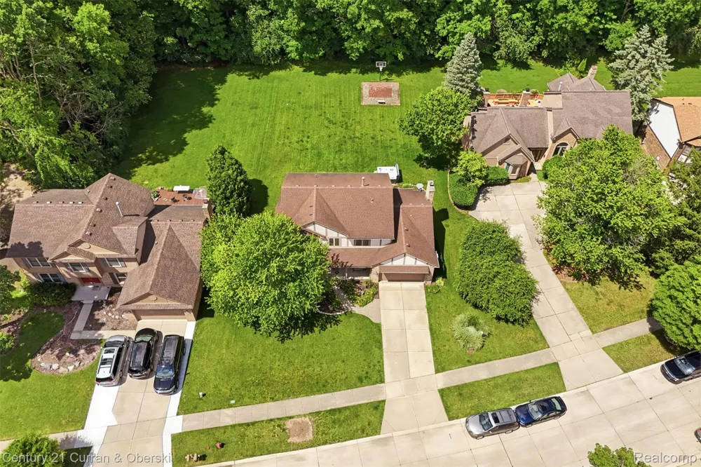 47008 Cider Mill Drive Novi City, MI 48374