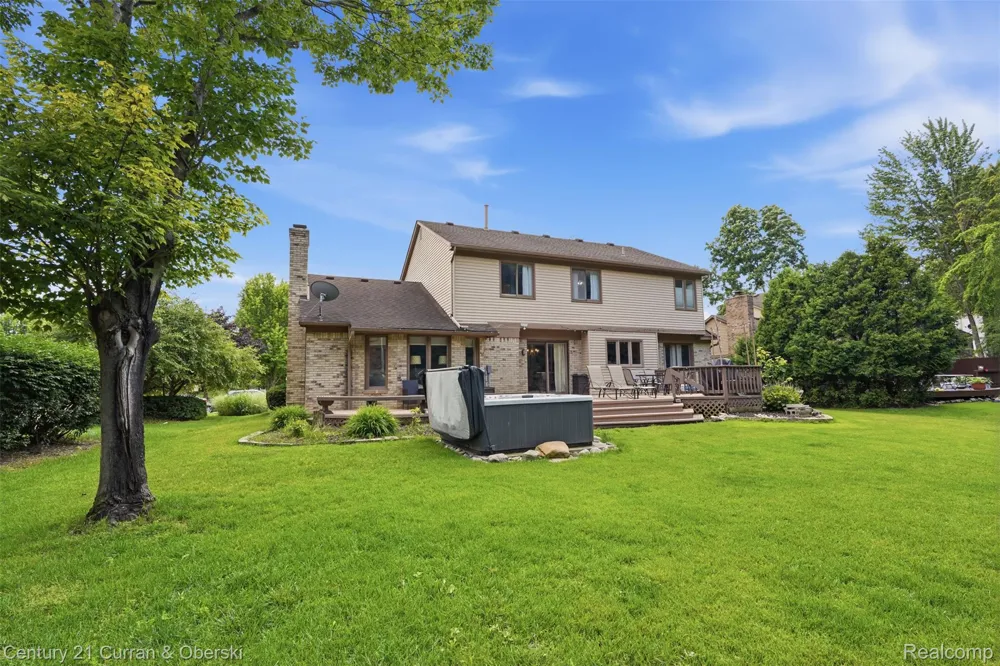 47008 Cider Mill Drive Novi City, MI 48374