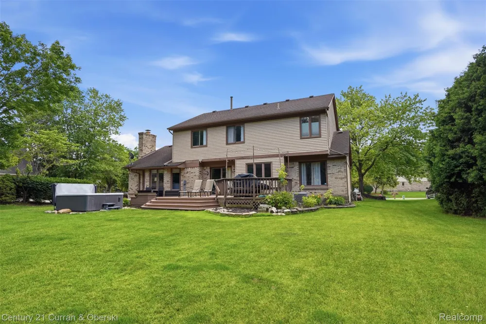 47008 Cider Mill Drive Novi City, MI 48374