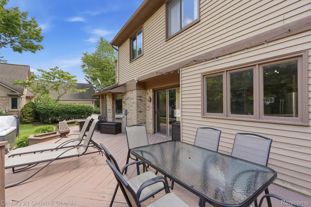 47008 Cider Mill Drive Novi City, MI 48374