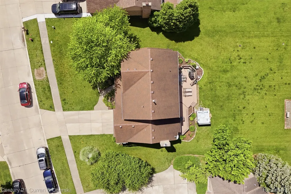 47008 Cider Mill Drive Novi City, MI 48374
