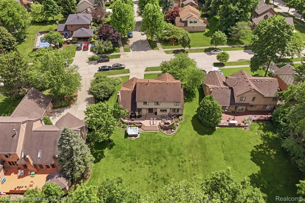 47008 Cider Mill Drive Novi City, MI 48374