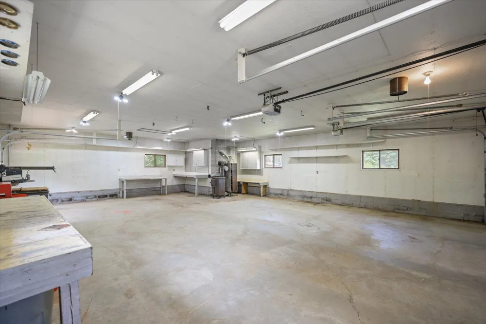 8557 Highway 21 Babbitt, MN 55706