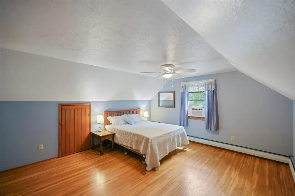 8557 Highway 21 Babbitt, MN 55706