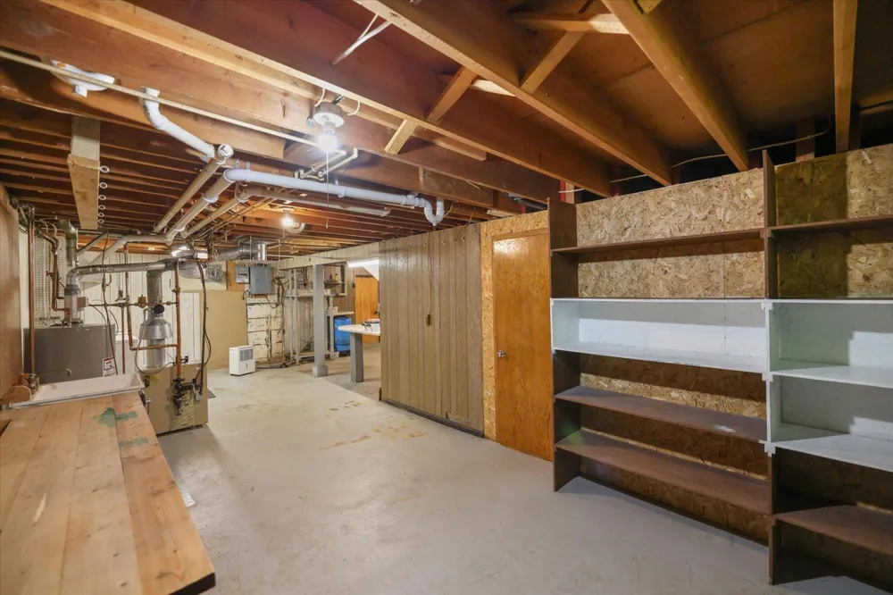 8557 Highway 21 Babbitt, MN 55706