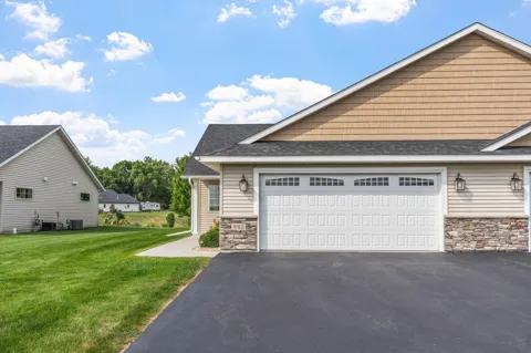 882 Geneva Road