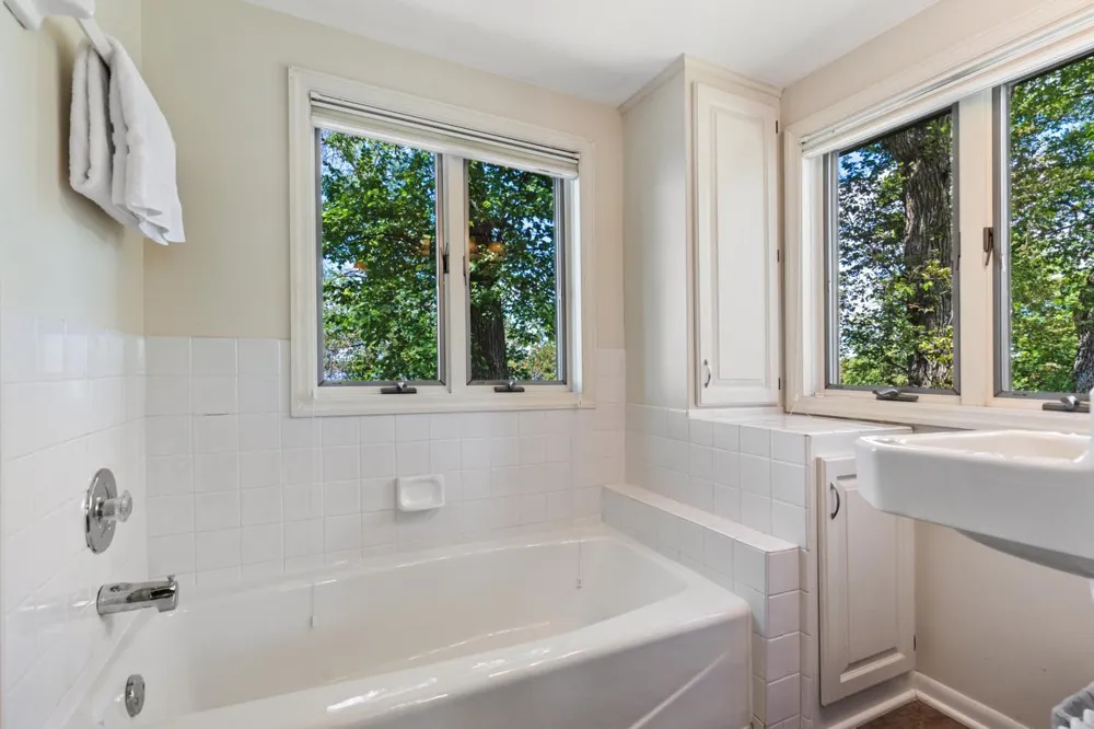 1000 Gale Island Shorewood, MN 55331