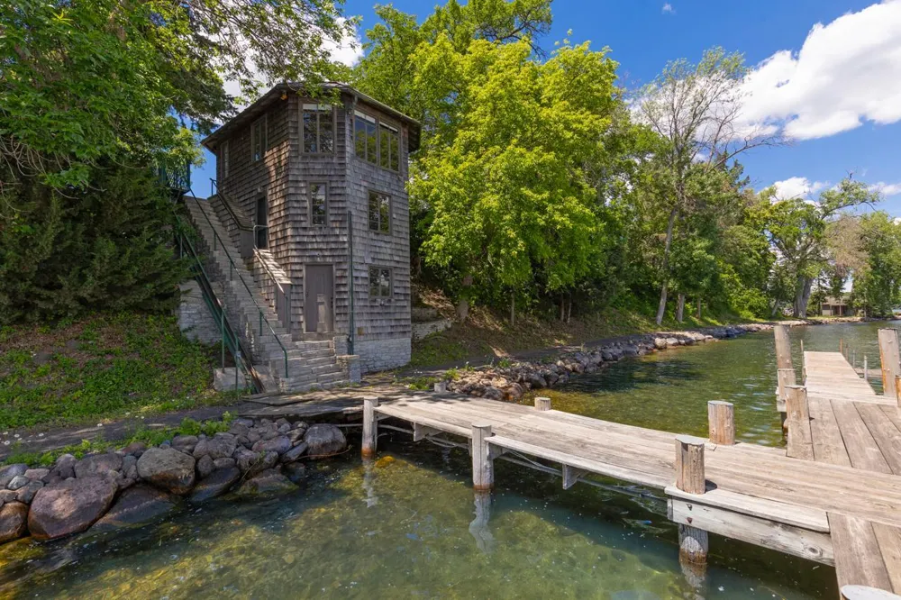 1000 Gale Island Shorewood, MN 55331