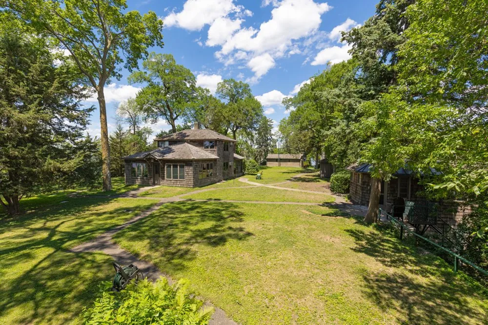 1000 Gale Island Shorewood, MN 55331