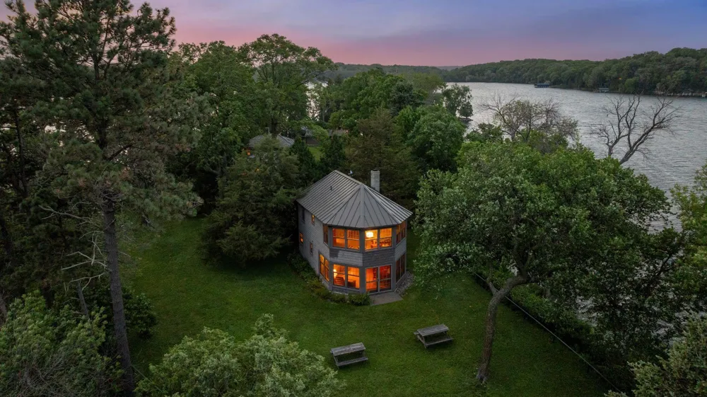 1000 Gale Island Shorewood, MN 55331