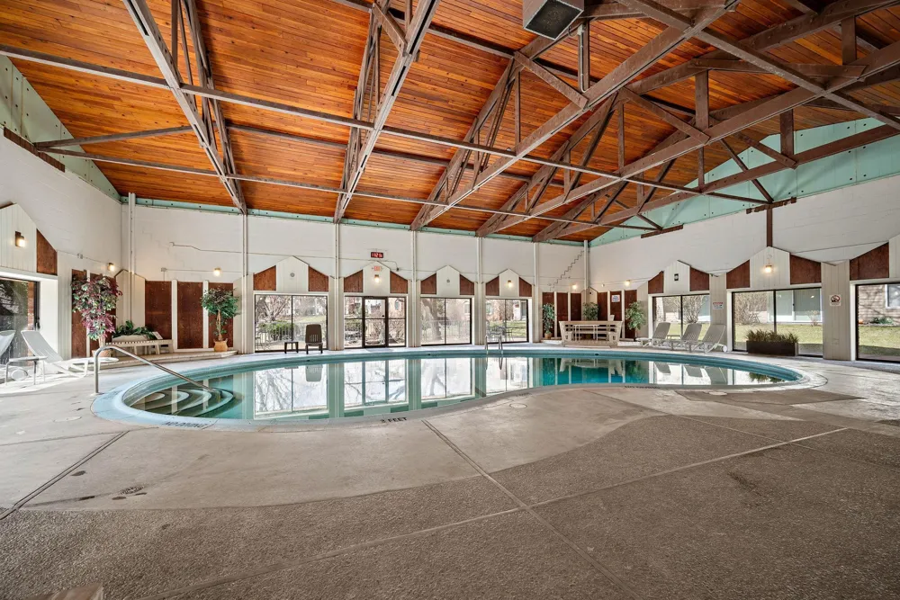 10211 Cedar Lake Road #204 Minnetonka, MN 55305