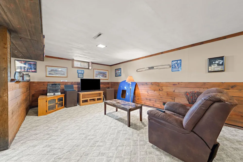 380 2nd Street Hammond, WI 54015