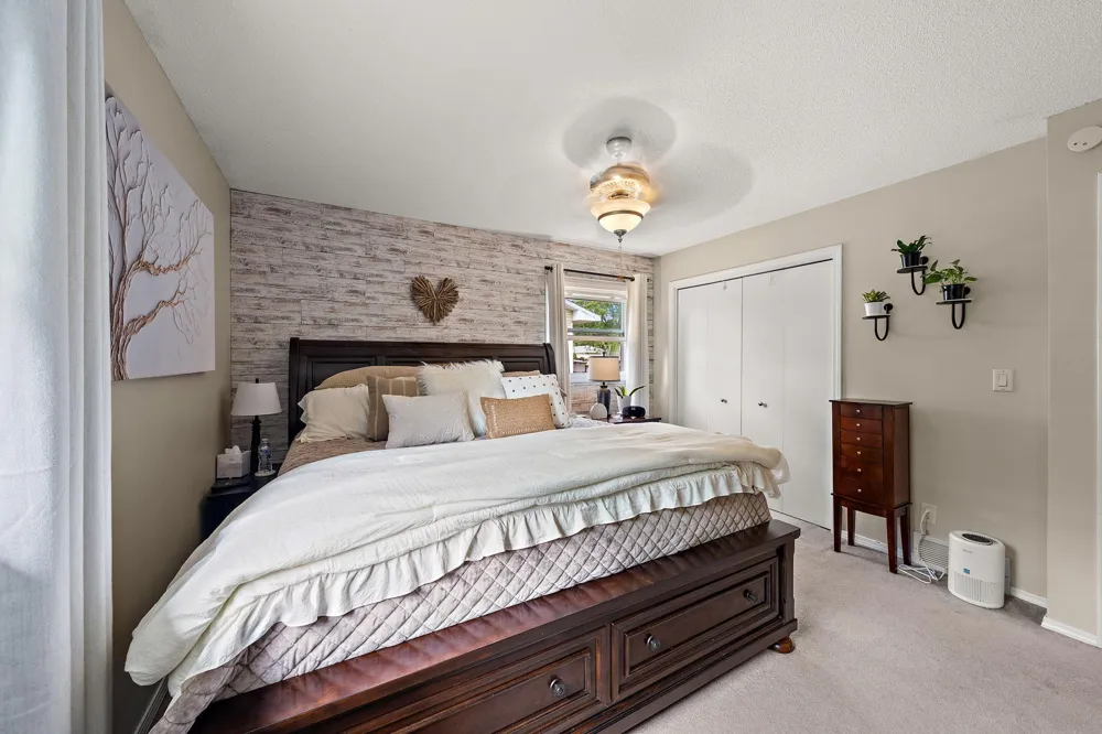 380 2nd Street Hammond, WI 54015