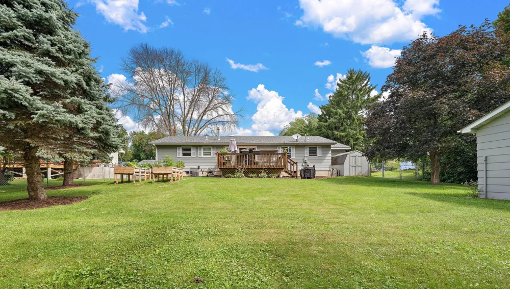 380 2nd Street Hammond, WI 54015