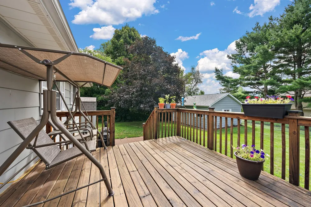 380 2nd Street Hammond, WI 54015
