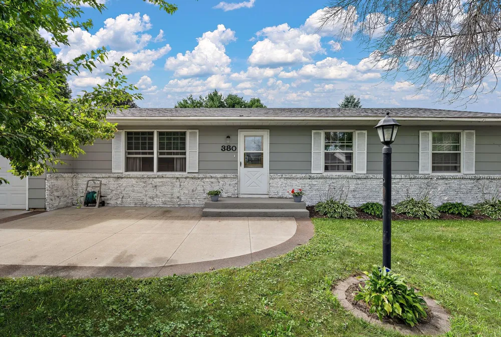 380 2nd Street Hammond, WI 54015