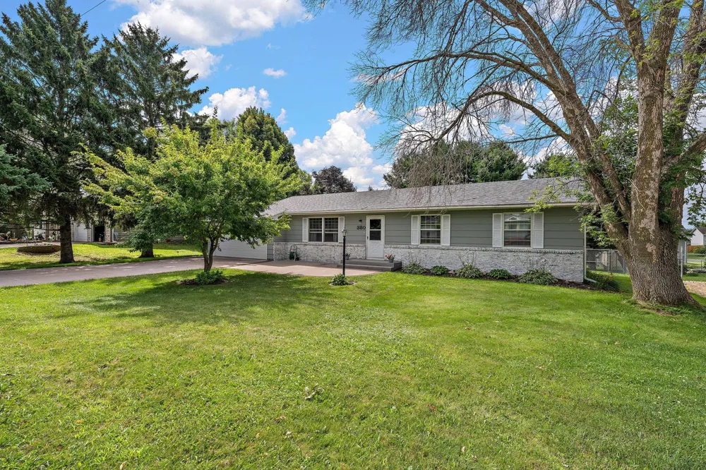 380 2nd Street Hammond, WI 54015