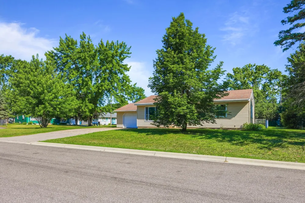 421 W Ash Street Saint Joseph, MN 56374