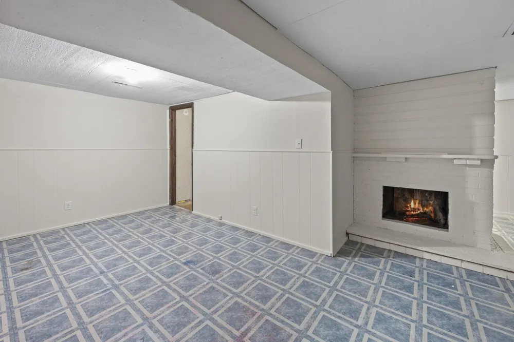 421 W Ash Street Saint Joseph, MN 56374