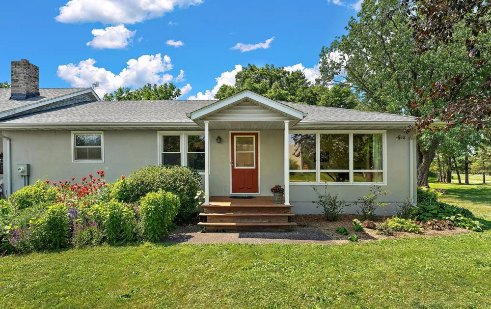 29270 Doyle Trail Randolph, MN 55065