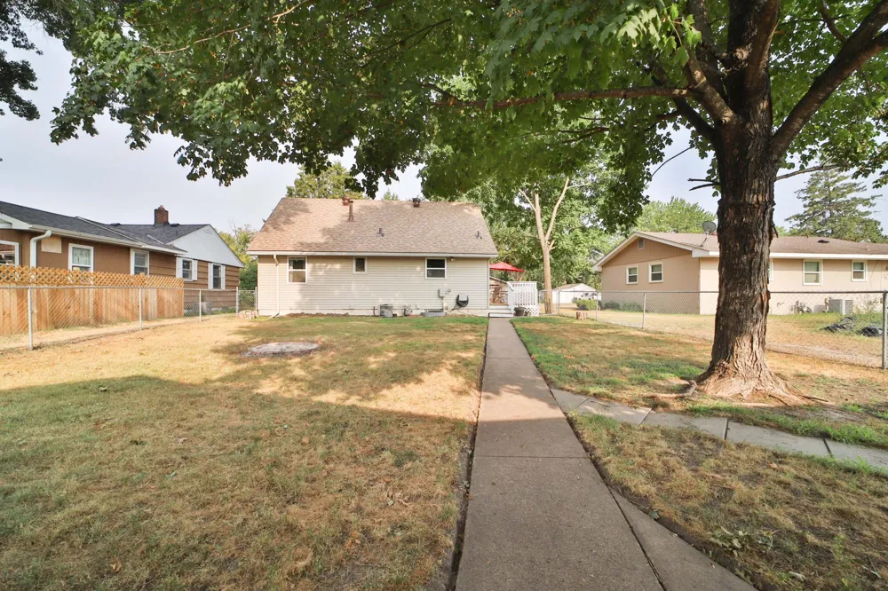 1015 13th Avenue NE Brainerd, MN 56401