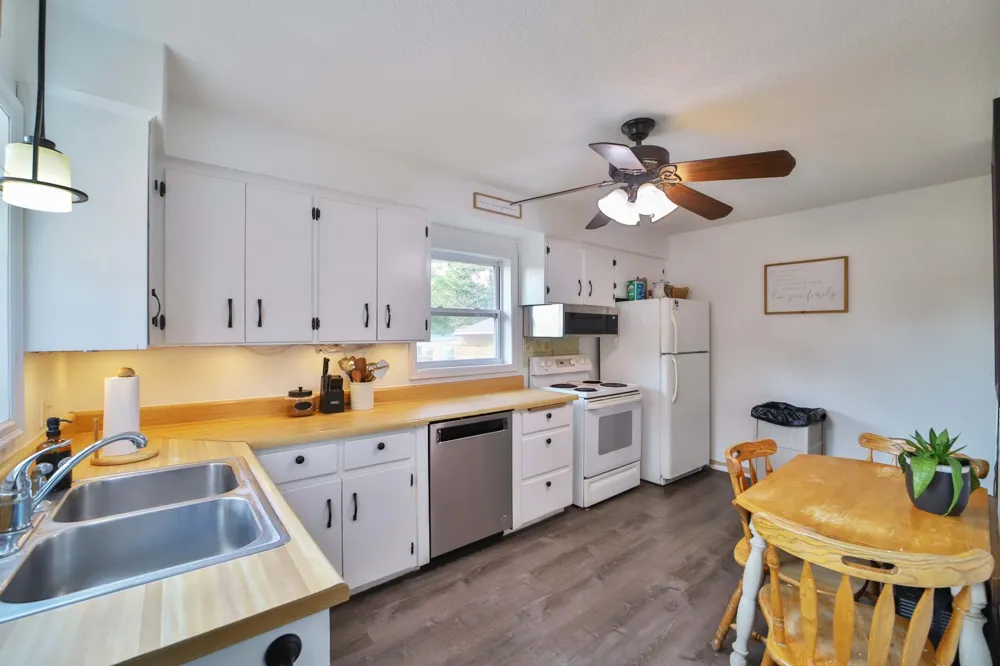 1015 13th Avenue NE Brainerd, MN 56401