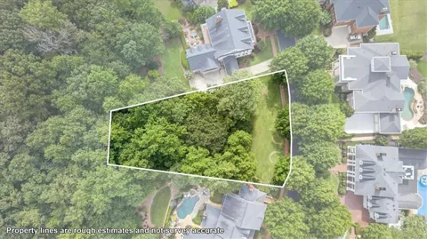 3119 W Addison Drive