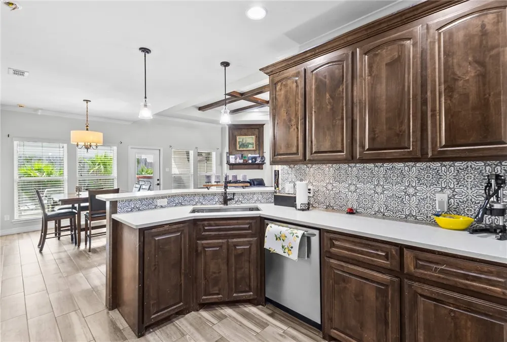 3025 Neches Drive Corpus Christi, TX 78414