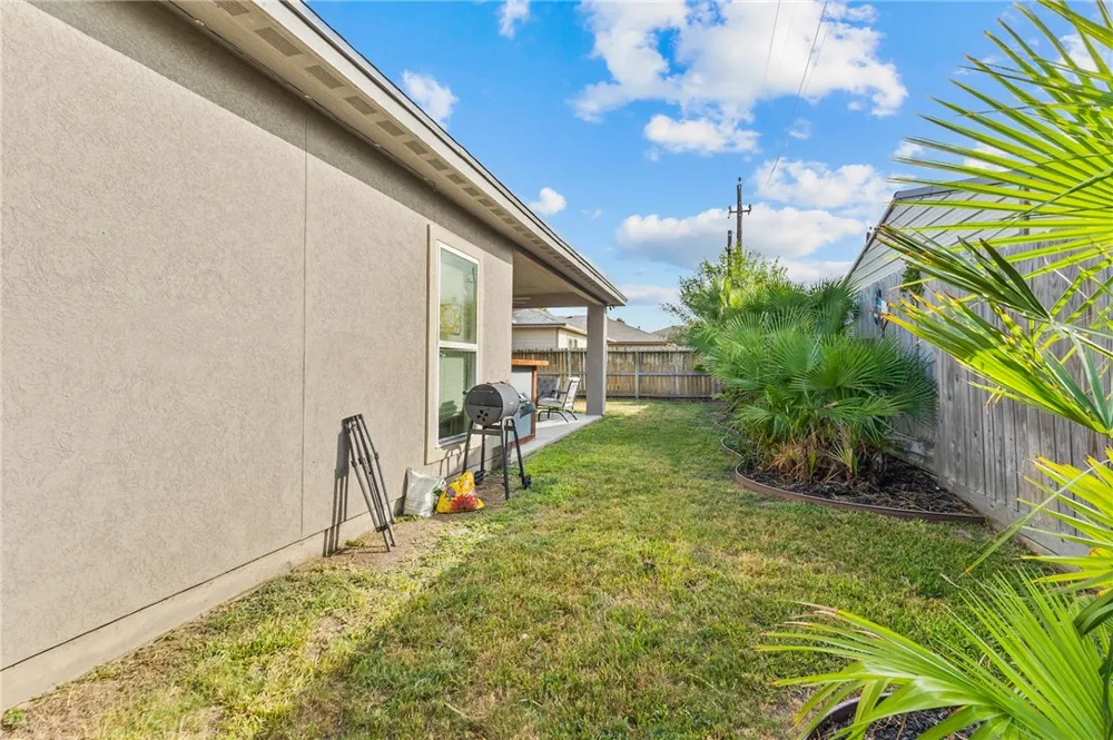 3025 Neches Drive Corpus Christi, TX 78414