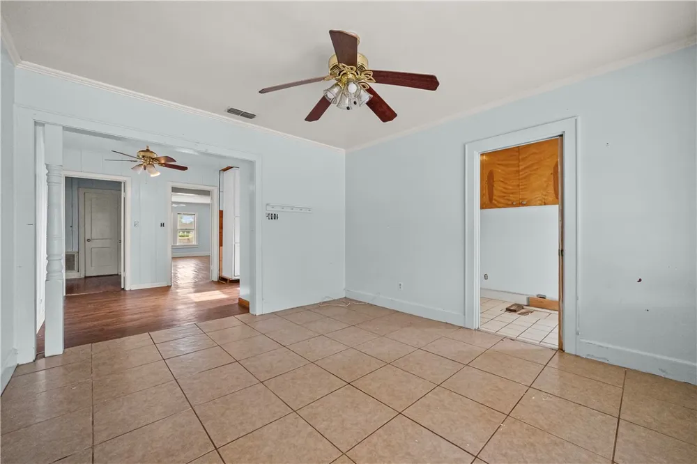 813 E Market Street Sinton, TX 78387