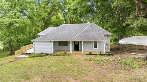 808 Knollwood Drive