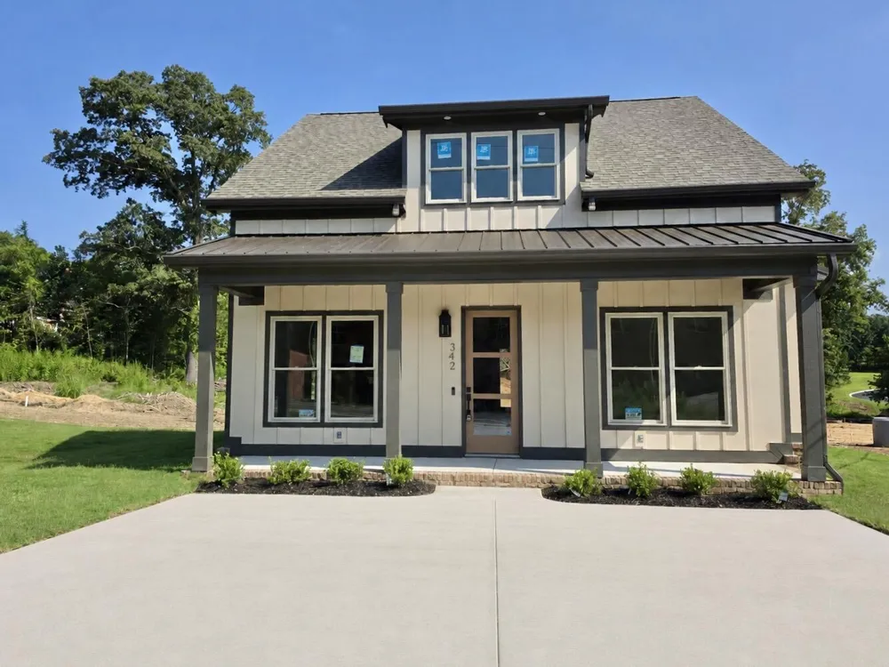 342 Thomas Road Fort Oglethorpe, GA 30742