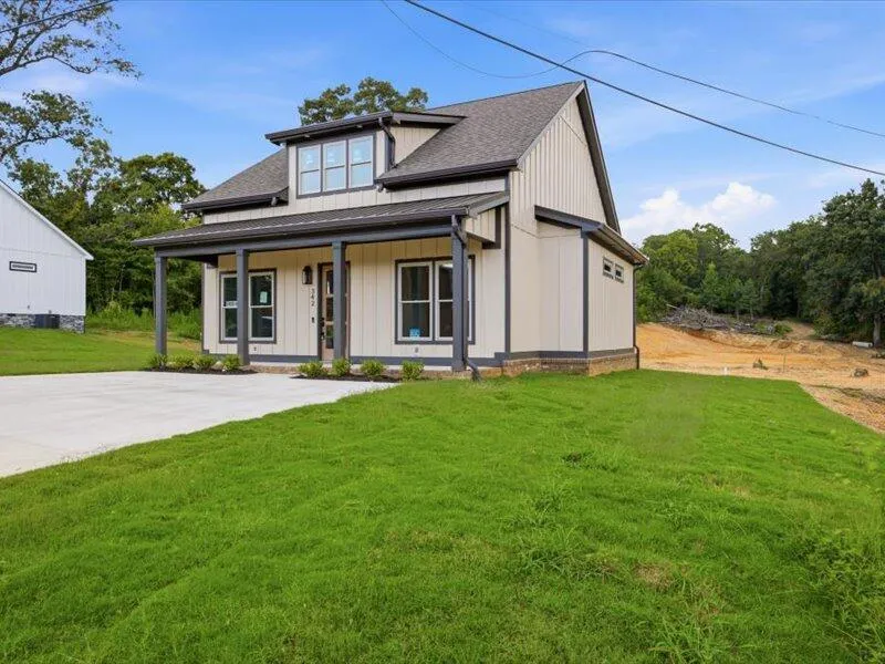 342 Thomas Road Fort Oglethorpe, GA 30742