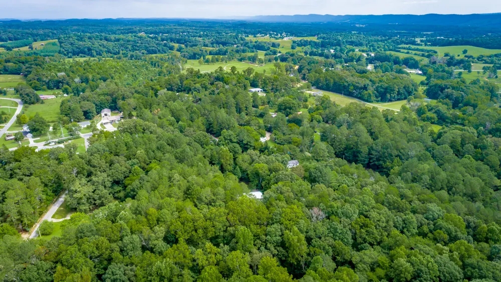 469 Round Pond Road LaFayette, GA 30728